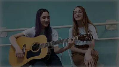Коллектив «Поем под гитару», 13 лет. «Гори твое фото» - YouTube