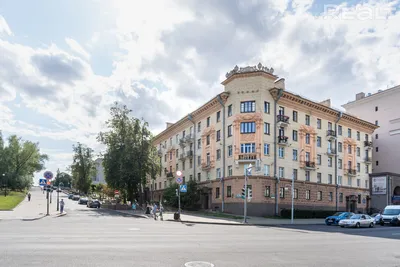 Посмотрите, какая необычная сталинка продается в центре Минска. Там есть  ванна у окна — последние Новости на Realt