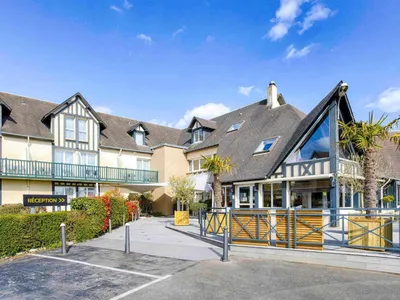 MERCURE CABOURG HIPPODROME КАБУР