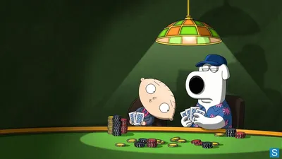 Обои на рабочий стол Стьюи Гриффин / Stewie Griffin и Брайан Гриффин /  Brian Griffin из мультфильма Гриффины / Family Guy играют в карты и  мухлюют, обои для рабочего стола, скачать обои, обои бесплатно