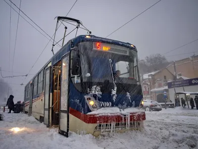 Одесса, К1 № 7010; Одесса — 15.12.2009 — Снегопад и его последствия — Фото  — Городской электротранспорт