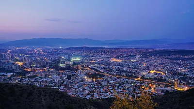 Ночной вид на Тбилиси Грузия изображение_Фото номер 501553762_JPG Формат  изображения_ru.lovepik.com