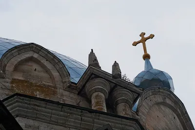 Троицкая церковь в посёлке Гусь-Железный. ⚜️Церковь Живоначальной Троицы —  построенная в 1758 году в редком для России стиле… | Instagram