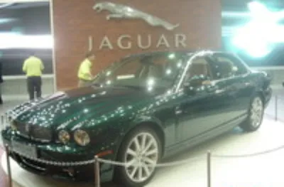 Измеряем уровень амбиций седана Jaguar XF второго поколения — ДРАЙВ