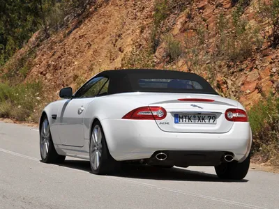 Jaguar xk8 black cars hi-res stock photography and images - Alamy