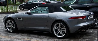 File:Jaguar XK8 cabriolet in racing green 4196cc registered 15 April  2005.jpg - Wikimedia Commons