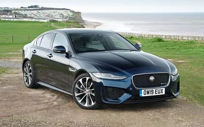 2019 Jaguar XE Interior | Jaguar Englewood