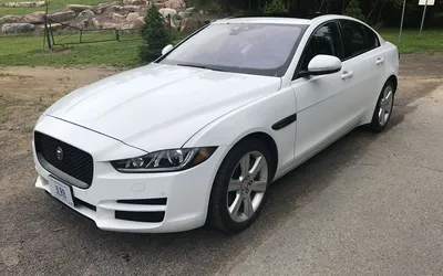 JAGUAR XE 2.0 D200 R-Dynamic Black 4dr Auto | Lloyd Motor Group