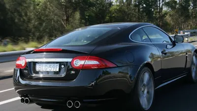 File:Coupé Jaguar XKR (X150) dorsal.jpg - Wikipedia