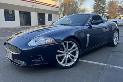 Lot 11 - 2002 Jaguar XKR 4.2 Coupe