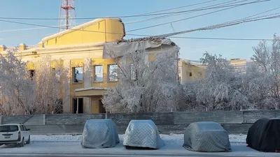 Якутск | Фотофакт: Прощай, восьмая школа! В Якутске сносят историческое  здание - БезФормата