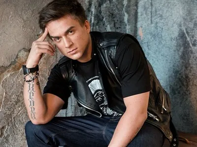 Влад Топалов: Российский певец, исполнитель, экс-солист группы «Smash!