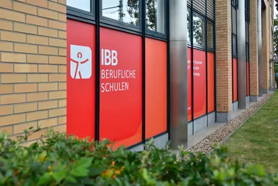 Schaufensterwerbung IBB Beruflische Schulen - Schilderwerk Dresden