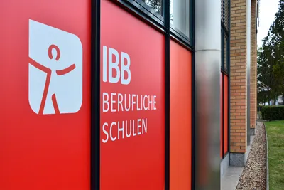 Schaufensterwerbung IBB Beruflische Schulen - Schilderwerk Dresden