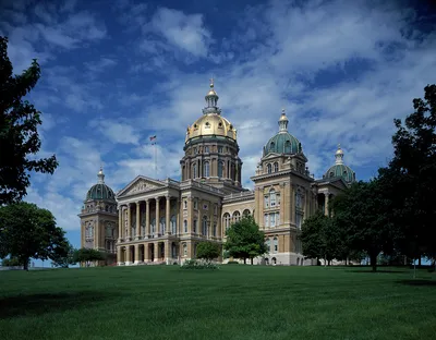 Iowa State Capitol - Wikipedia