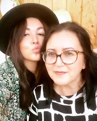 Ирина Дубцова поделилась милым фото с мамой-именинницей - Летидор