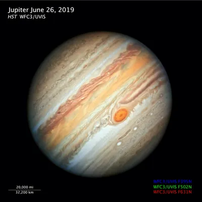 Посмотрите на новые фотографии Юпитера и Большого красного пятна, сделанные  телескопом Hubble
