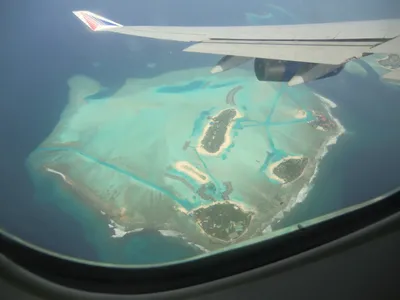 Заметки о самостоятельных путешествиях: Как выглядят Мальдивы из окна  самолета?