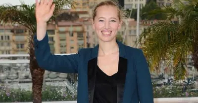 ФОТО - Канны 2014: Изильда Ле Беско, молодая реалистка, мать и элегантность | Премьера.fr
