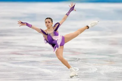 Фигуристка Камила Валиева заняла первое место в короткой программе на  Олимпиаде в Пекине