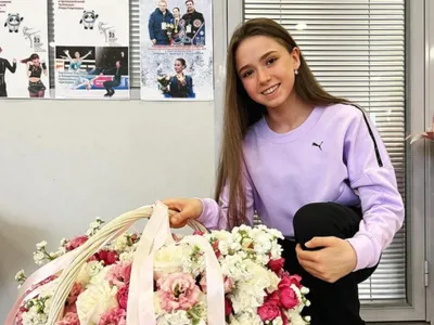 Лапочка»: 15-летнюю Камилу Валиеву сняли с детской коляской - Экспресс  газета