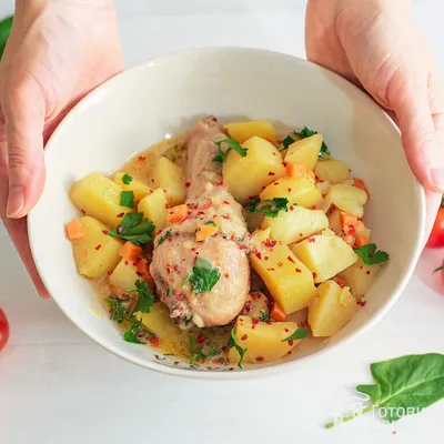 Картофель по-селянски в духовке: простой рецепт Евгения Клопотенко