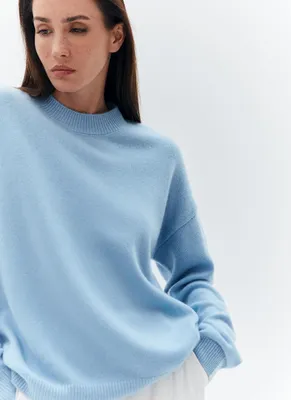 Кашемир: кашемировый свитер нейтрального оттенка — превосходная инвестиция  в осенний гардероб | Vogue Russia