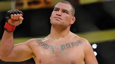 UFC Phoenix: Кейн Веласкес против Фрэнсиса Нганну, превью боя, время начала, как смотреть