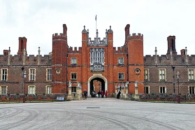 Хэмптон-Корт, или в гости в Генриху VIII