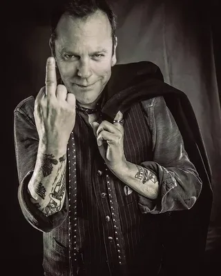 Кифер Сазерленд в Instagram: «🖕🏻 #kiefersutherland» | Кифер, Кифер Сазерленд, Сазерленд