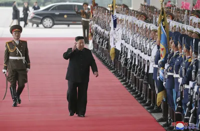 Лидер Северной Кореи Ким Чен Ын прибыл в Россию перед ожидаемой встречей с Путиным | FOX 5 Сан-Диего