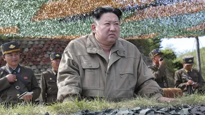 Скачать Северная Корея Ким Чен Ын Серьезные обои | Обои.com