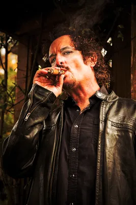 Ким Коутс (@KimFCoates) / X