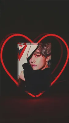 Скачать обои «Эстетическое красное сердце» Ким Тэ Хёна | Обои.com