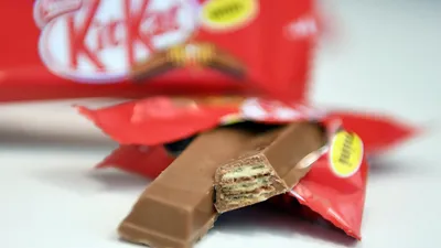 Молочный шоколад Kitkat Pops с хрустящей вафлей 110г