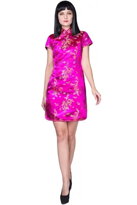 Женщина в платье традиционного китайского Стоковое Изображение -  изображение насчитывающей традиционно, пепельнообразные: 129750537