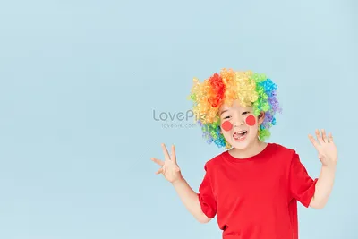 Мальчик в костюме клоуна в апрельский день дураков изображение_Фото номер  501718911_JPG Формат изображения_ru.lovepik.com