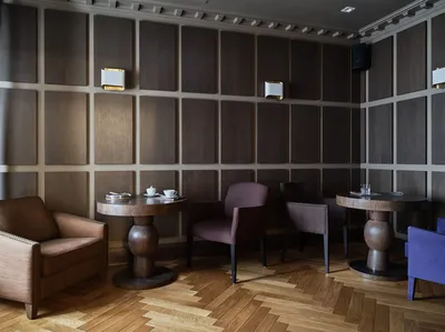 Строгий, хотя и не чёрного цвета: интерьер бизнес-клуба Kelia в Москве —  designchat.com