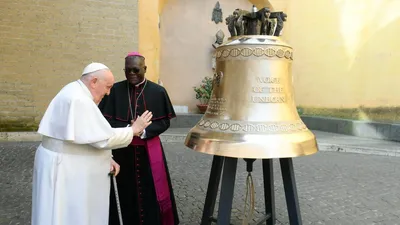 Папа освятил колокол «Голос нерождённых» (+ ФОТО) | \