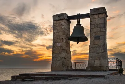 Сигнальный (туманный) колокол (Херсонес) — путеводитель по отдыху в Крыму