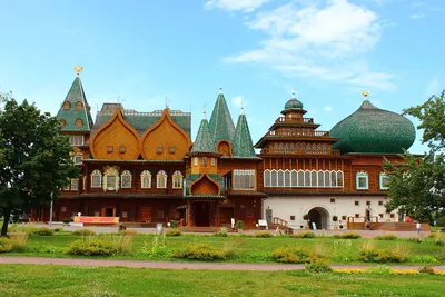 Коломенский дворец: экскурсии, экспозиции, точный адрес, телефон