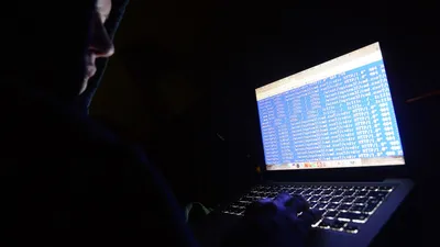 Что видит хакер, взломавший ваш компьютер, — видео. Пользователи в шоке -  18.02.2021, Sputnik Кыргызстан