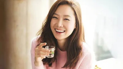Фотографии] Добавлены первые кадры и постер предстоящей корейской драмы «Когда цветет камелия» | Гон Хё Джин, корейские актрисы, корейская драма