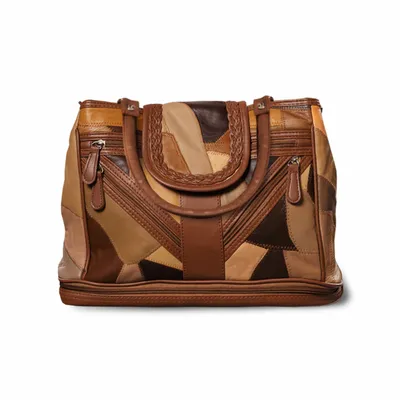 Коричневая сумка-хобо из мягкой плетеной кожи с винтажным эффектом –  Италия, коричневого цвета, натуральная кожа. Купить в интернет-магазине в  Москве. Цена 13730 руб.