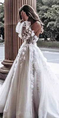 Купить Королевское свадебное платье по цене от 75000₽ в Москве | Салон «Дом  Невесты»