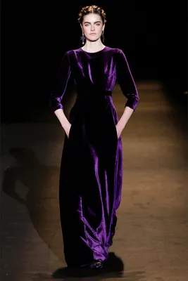 Вечернее фиолетовое бархатное платье | Бархатные платья, Наряды, Платья