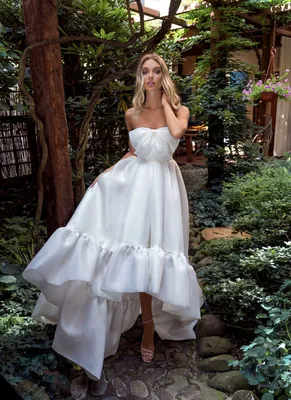 Свадебное платье впереди короткое сзади длинное 14008 с бантом на груди  Papillio | Vivabride