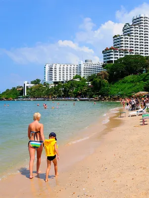 Пляж Кози Бич (Cosy Beach) — небольшой пляж Пратамнака