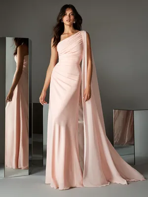 16 модных вечерних платьев 2020: стильные и соблазнительные модели для  элентной дамы | Вечерние платья, Платья, Платья на предсвадебный ужин