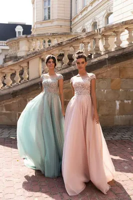 Стильные вечерние платья - 55 фото | Купить платье для подруги невесты в  салоне Валенсия (Москва)